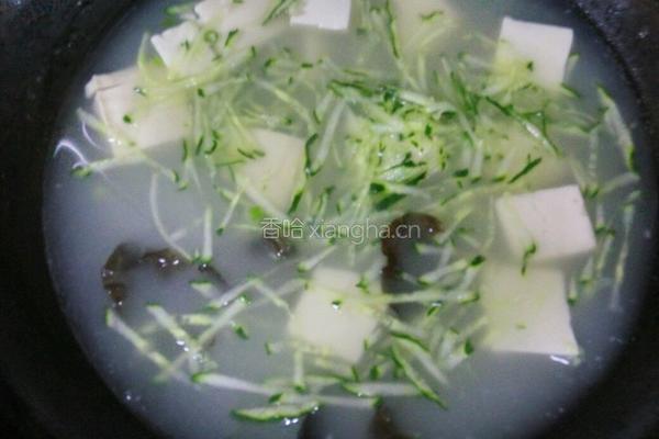 黄瓜豆腐汤的做法图解5