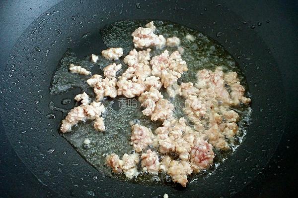 香菇肉末炸酱面的做法图解3
