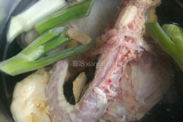 鸡肉火锅的做法图解1