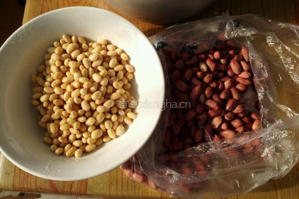 花生拌黄豆的做法图解1