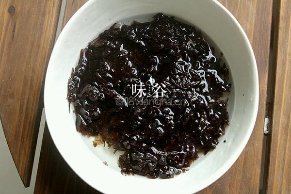 绿豆紫菜排骨汤的做法图解3