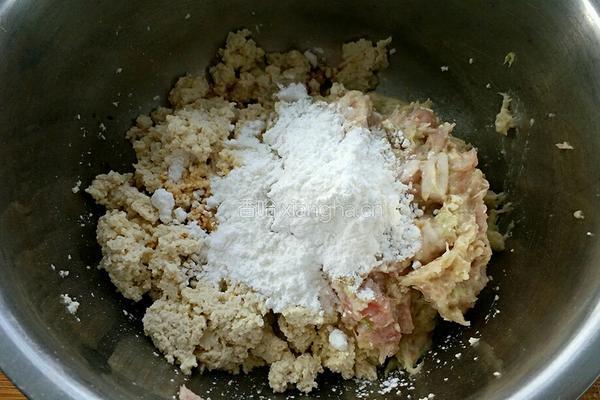 焦溜豆腐丸子的做法图解3