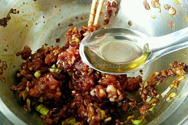 土豆猪肉饺子的做法图解5