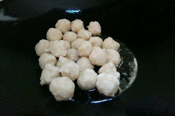 炸墨鱼丸的做法图解5