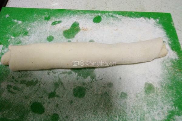 多层鲜香花卷的做法图解3