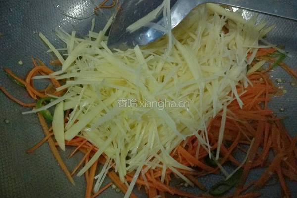 土豆胡萝卜丝的做法图解7