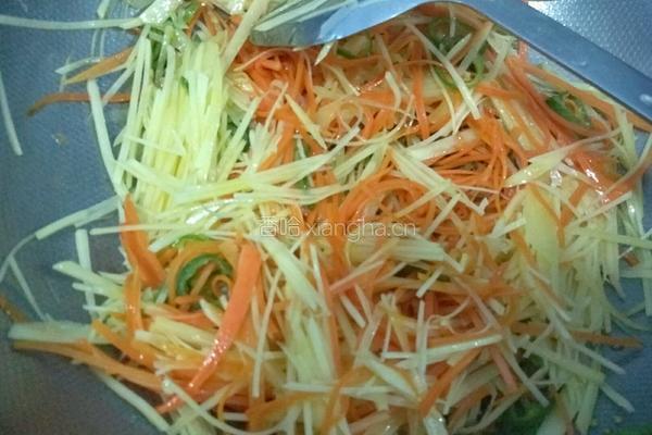 土豆胡萝卜丝的做法图解8