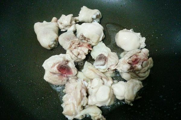 红烧栗子鸡的做法图解4