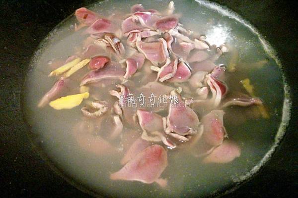 辣椒炒鸡胗的做法图解3