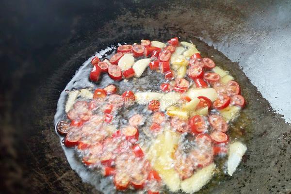 蕨菜干炒肉的做法图解6