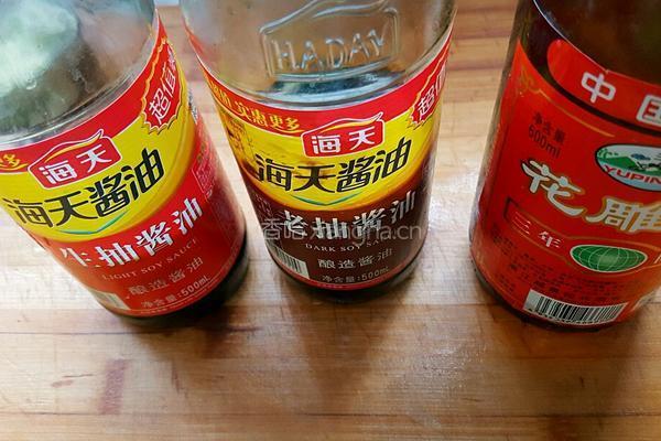 山药红枣鸡汤的做法图解1