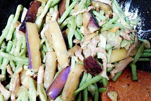 瘦肉豆角烧茄子的做法图解9