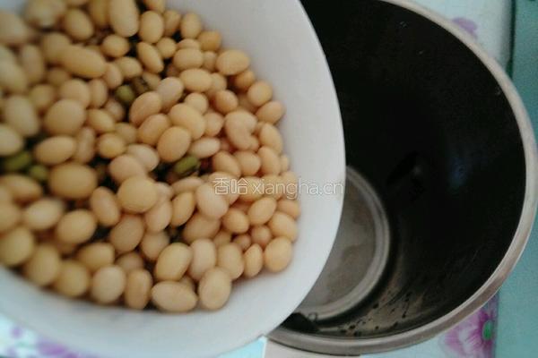 香甜月饼豆浆的做法图解3