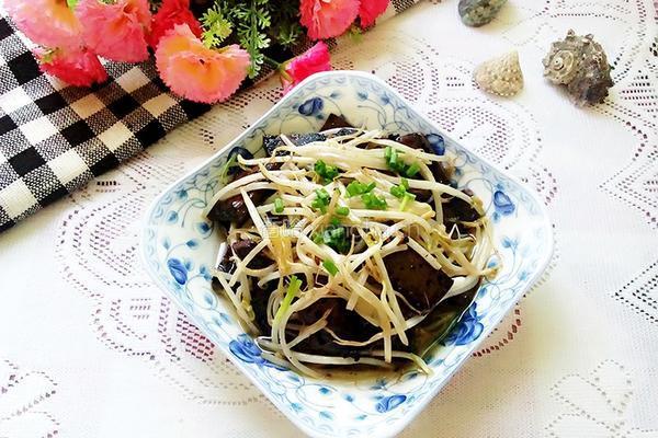 猪血炒豆芽的做法图解8