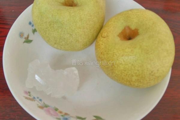 冰糖梨水的做法图解1
