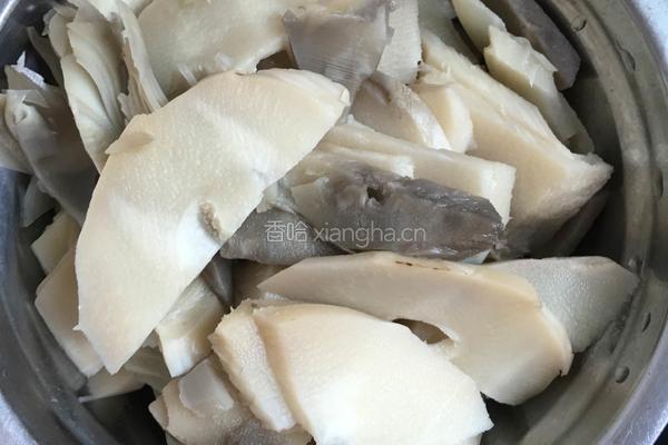 啤酒焖鸭的做法图解3
