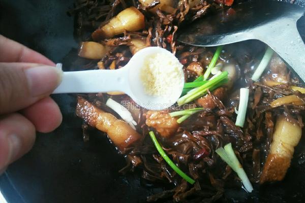 缸豆干红烧肉的做法图解9