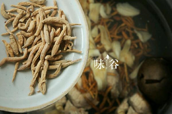 太子参百合汤的做法图解4