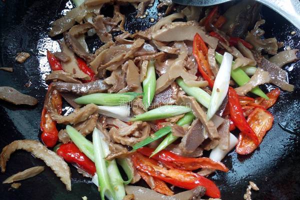 干笋炒腊肉的做法图解10