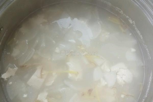 蛤蜊豆腐萝卜汤的做法图解7