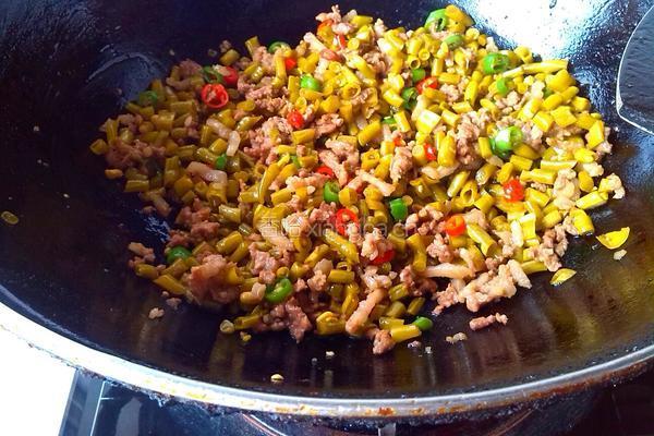 酸菜豆米的做法图解7