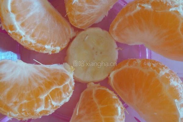水果拼盘的做法图解2