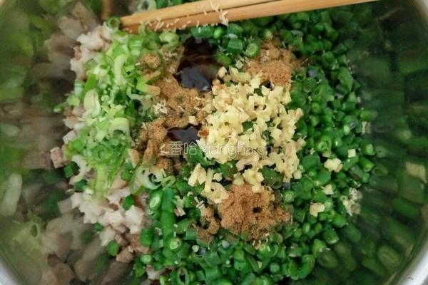 卤肉包子的做法图解9