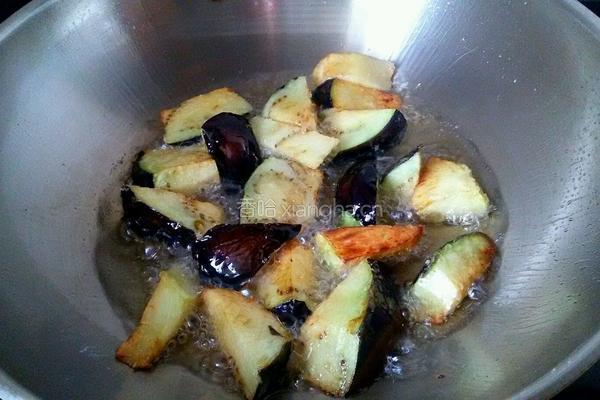 羊肉烧茄子的做法图解3