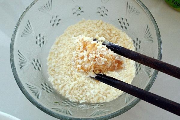 炸鸡丁块的做法图解6