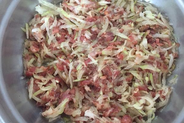 羊肉冬瓜水饺的做法图解3