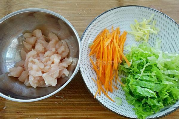 鸡肉青菜粥的做法图解3