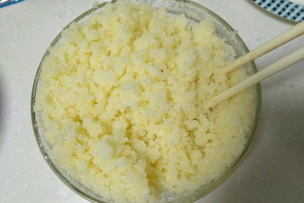椰蓉蔓越莓馅（月饼）的做法图解3
