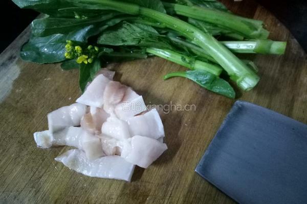菜心炒肉的做法图解1