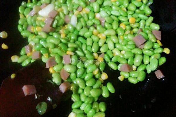鸡蛋火腿炒豆米的做法图解4