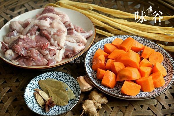 腐竹焖鸭的做法图解1