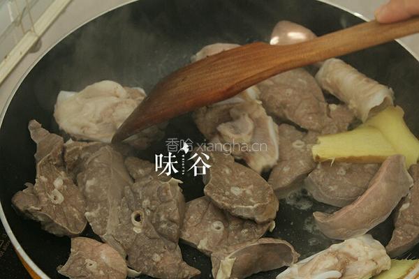 雪梨猪肺汤的做法图解3