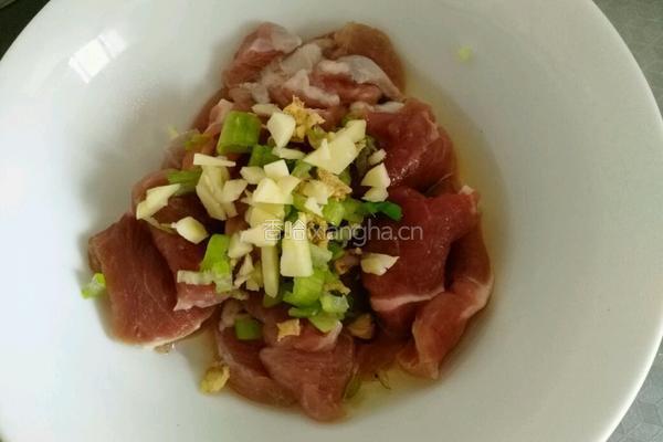 牛肉炖酸菜的做法图解6