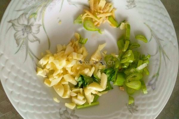 牛肉炖酸菜的做法图解7