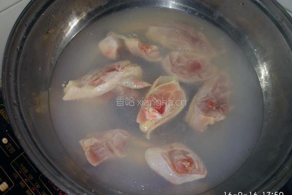红枣鸡汤的做法图解2