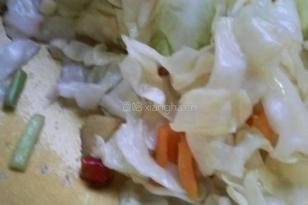 素炒圆白菜的做法图解6