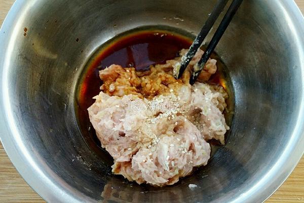 冬瓜氽丸子的做法图解3