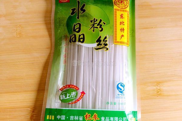 粉条炖排骨的做法图解1