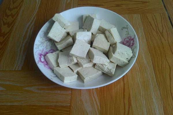 西红柿豆腐炒西兰花的做法图解3