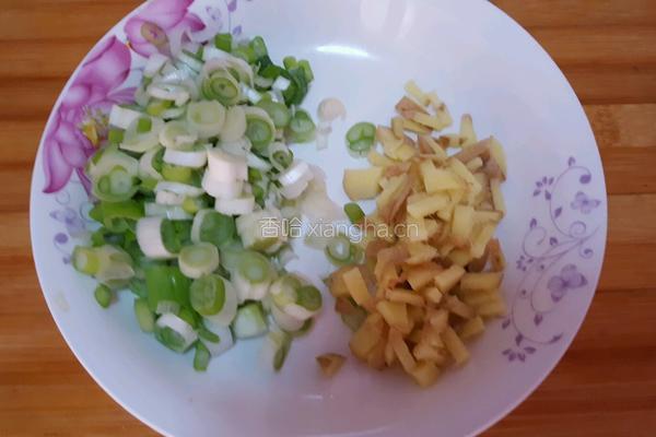 金针菇羊肉的做法图解3