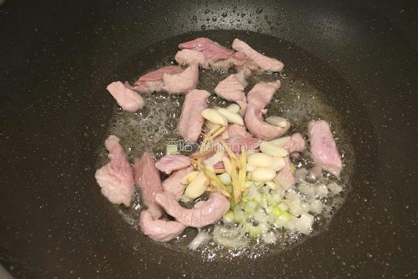 红蘑炒土豆片的做法图解8