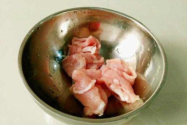杏鲍菇烧肉的做法图解1