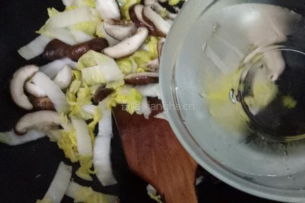 白菜粉丝炖豆腐的做法图解5