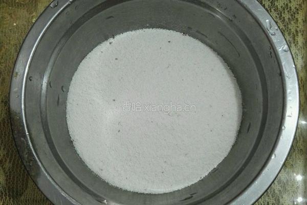 米粉蒸肉的做法图解1