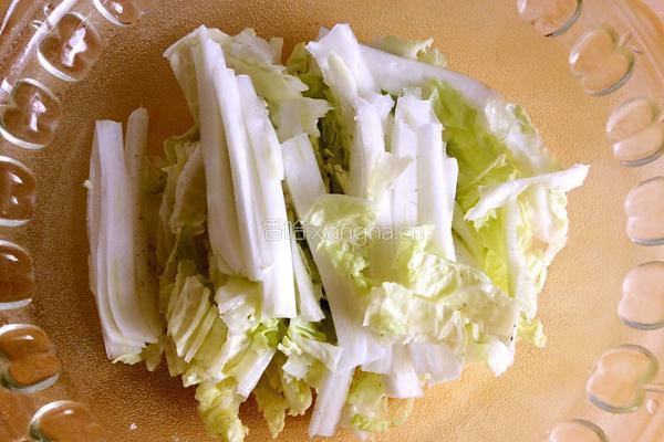 红烧肉炖白菜粉条的做法图解2