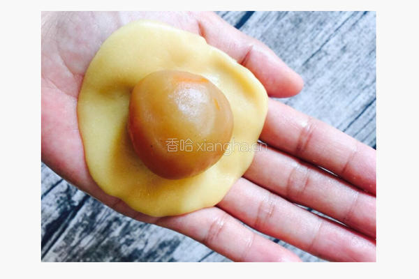 蛋黄莲蓉月饼的做法图解18